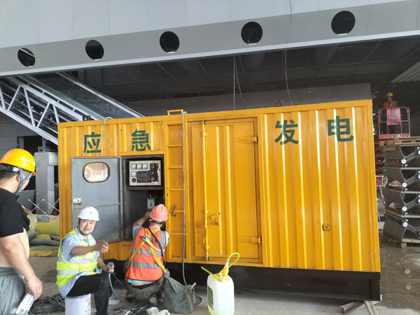 西夏怎样判断空气滤清器是否需要更换？