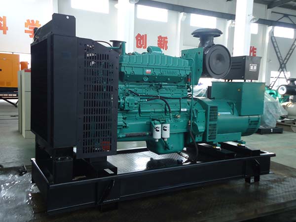 西夏更换发电机组燃油预热装置的加热元件需要哪些工具？